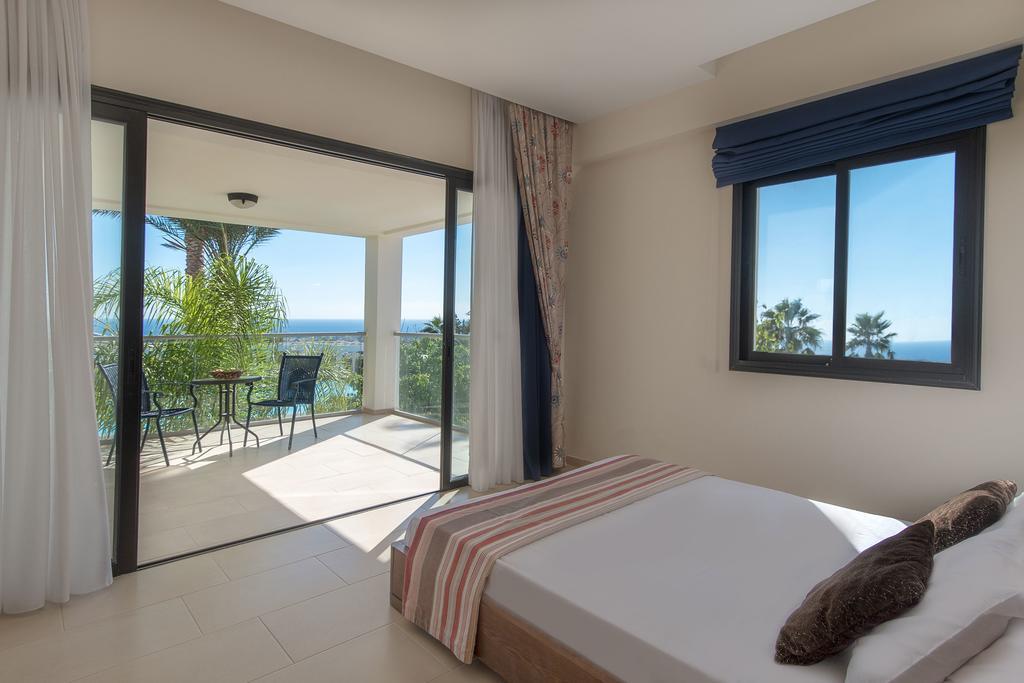 Royal Blue Hotel & Spa Geroskipou Ngoại thất bức ảnh
