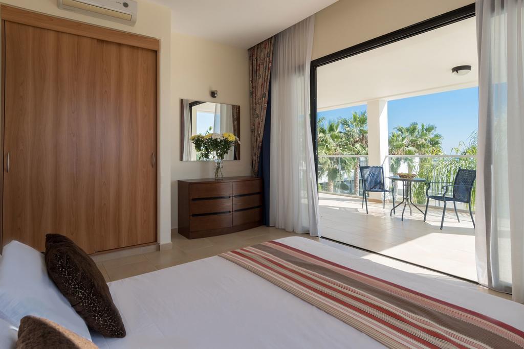 Royal Blue Hotel & Spa Geroskipou Ngoại thất bức ảnh