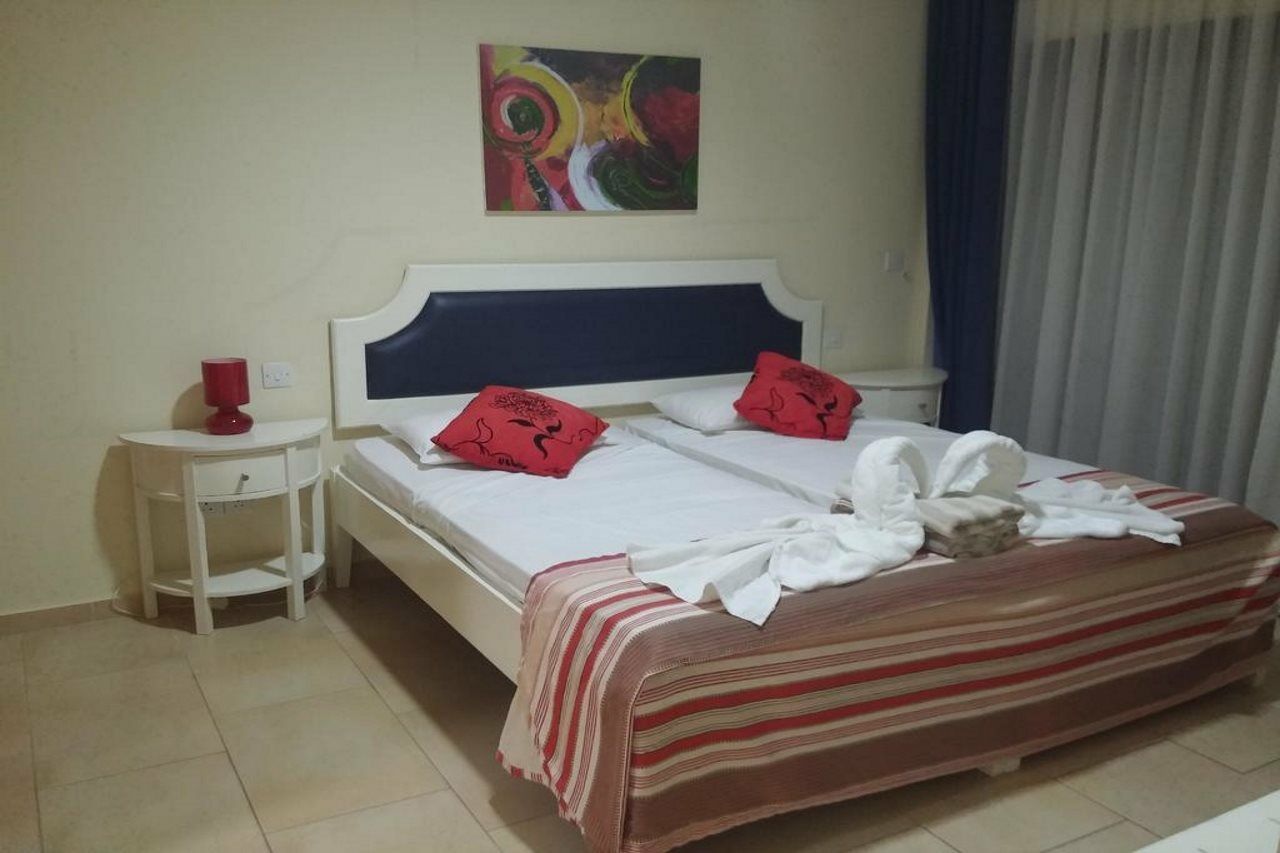 Royal Blue Hotel & Spa Geroskipou Ngoại thất bức ảnh